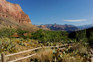 grand canyon<br>NIKON D200, 20 mm, 100 ISO,  1/640 sec,  f : 5.6 